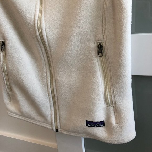 Patagonia White Fleece Vest - Picture 2 of 5